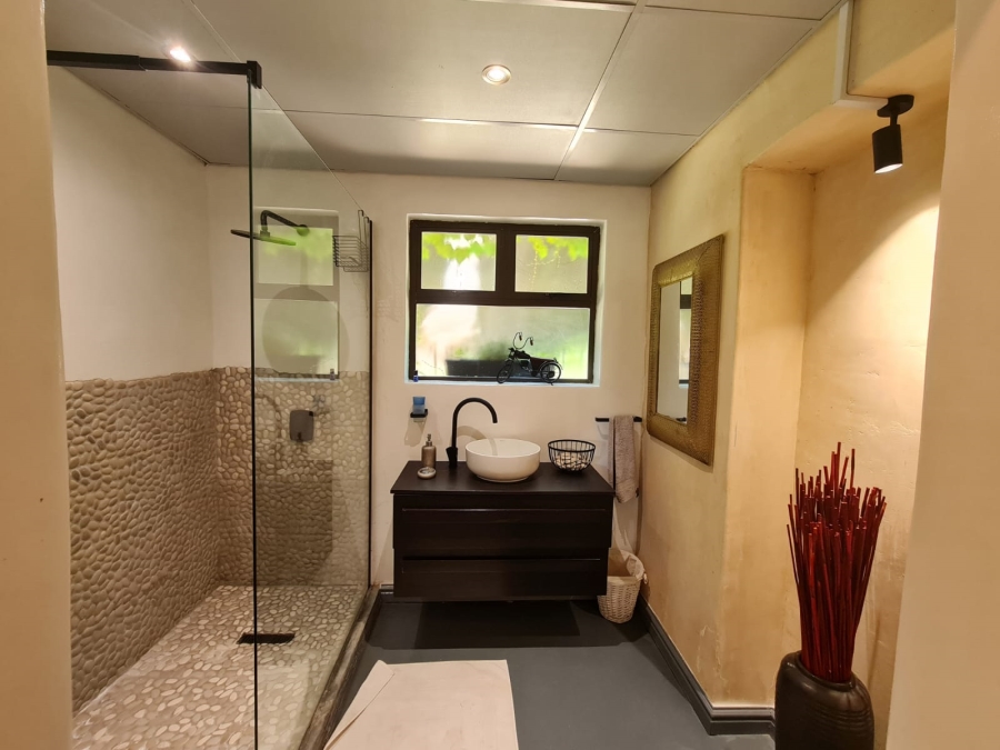To Let 1 Bedroom Property for Rent in Oranjezicht Western Cape
